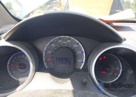 2010 Honda Fit Sport z USA, uszkodzony, nr VIN JHMGE8G4XAS012426